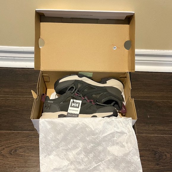 Sz 6 Helly Hansen Women's Switchback Hiking Shoes - Picture 2 of 10